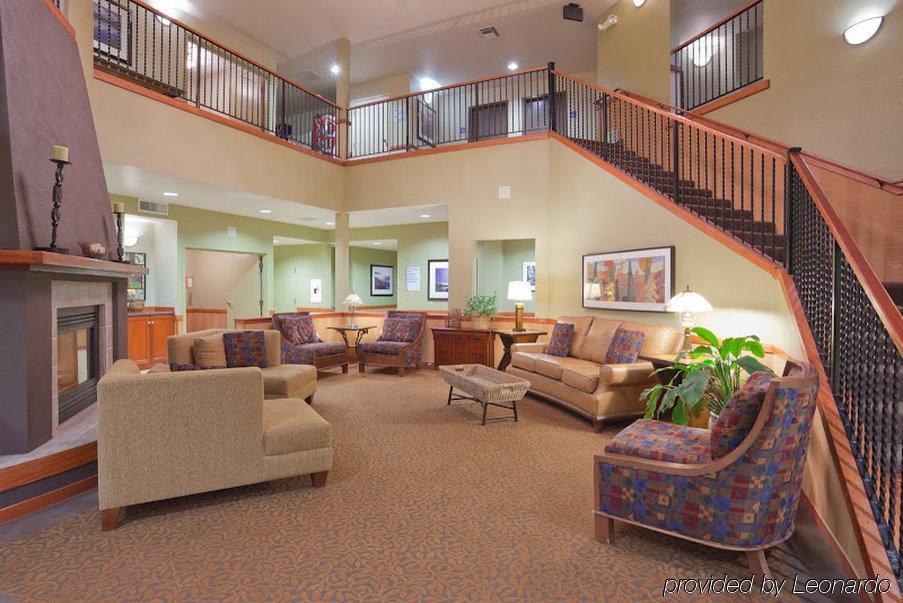 Holiday Inn Express Hotel & Suites Arcata/Eureka-Airport Area By Ihg McKinleyville Interior photo